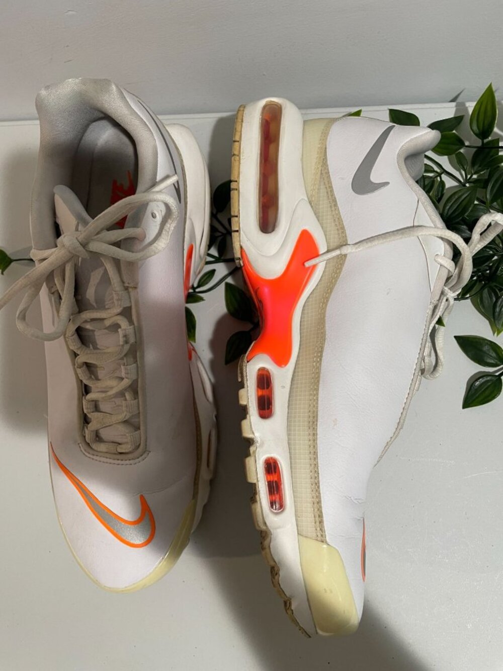 Nike Air Max Plus Tn Running Shoes White/Orange US 10 Mens Sneakers AQ1088-100 - Picture 4 of 14